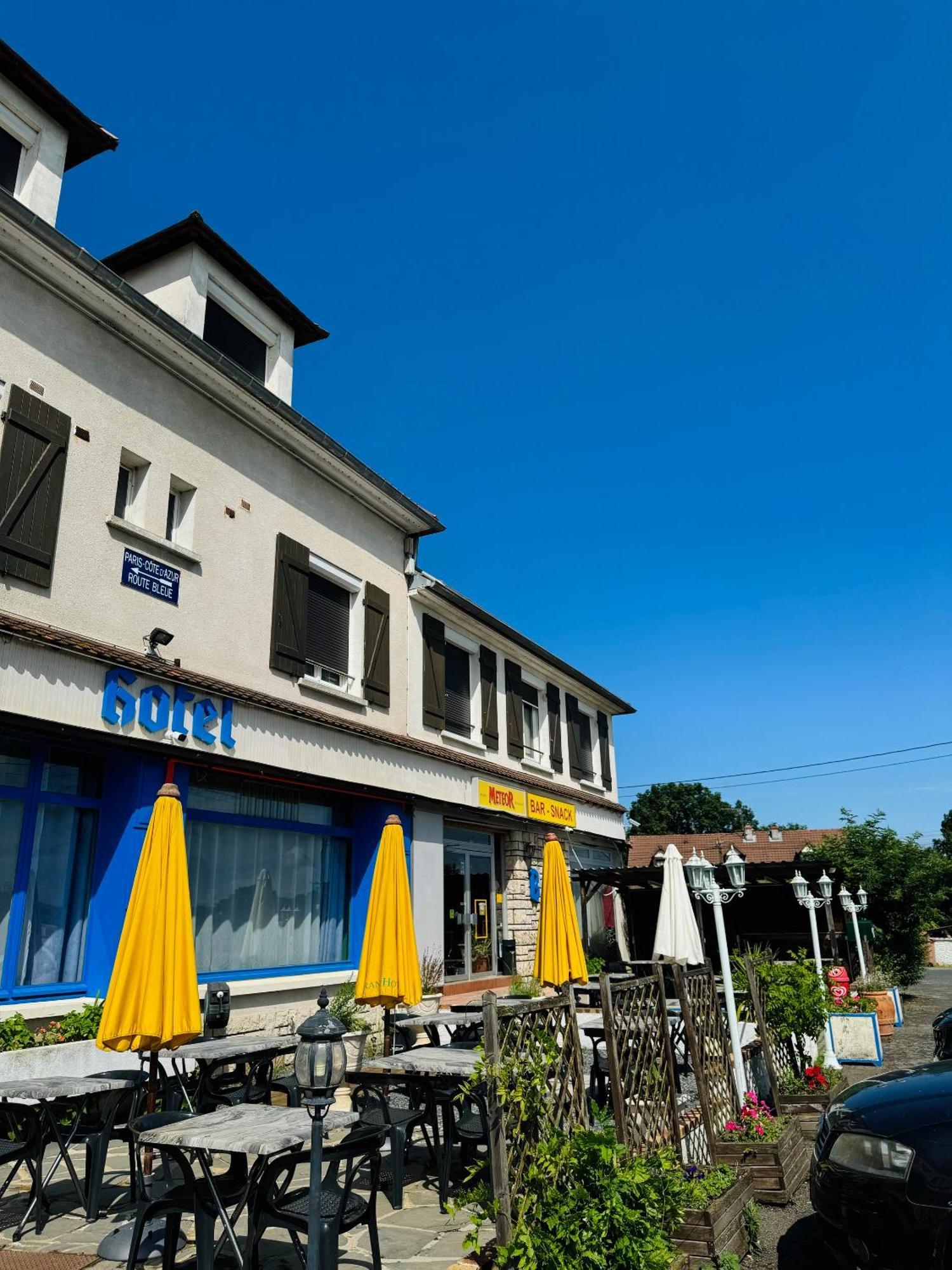 Le Relais De La Route Bleue Hotel Saint-Loup  Buitenkant foto